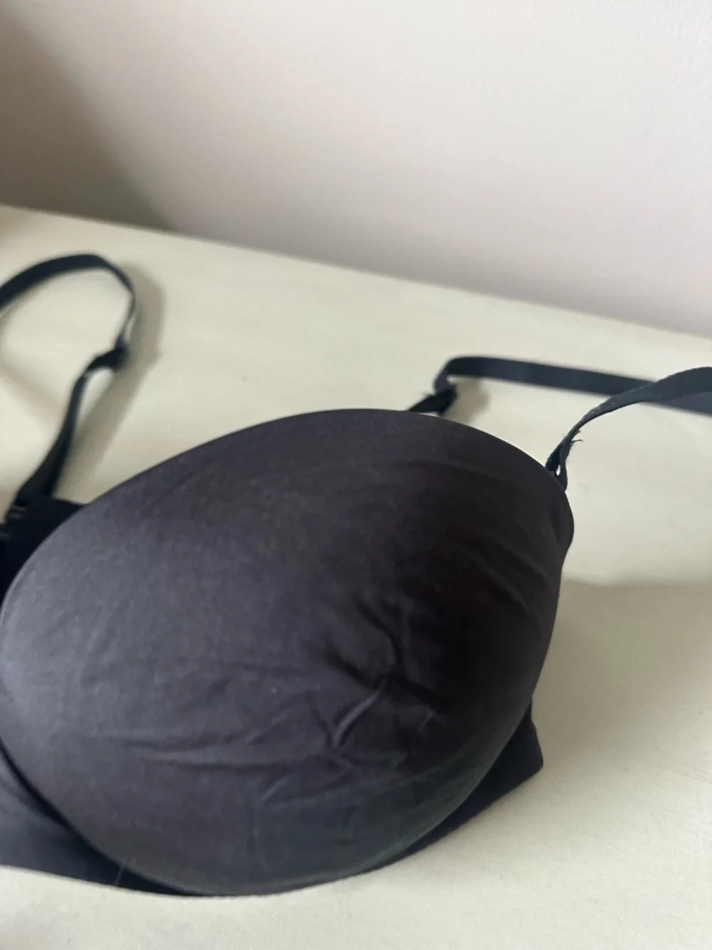 Skims ultimate push up strapless bra black 32D - Picture 2 of 8